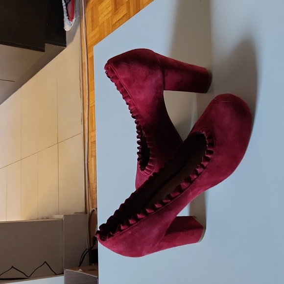 Jeffrey Campbell suede pumps Size 9 - Picture 3 of 3